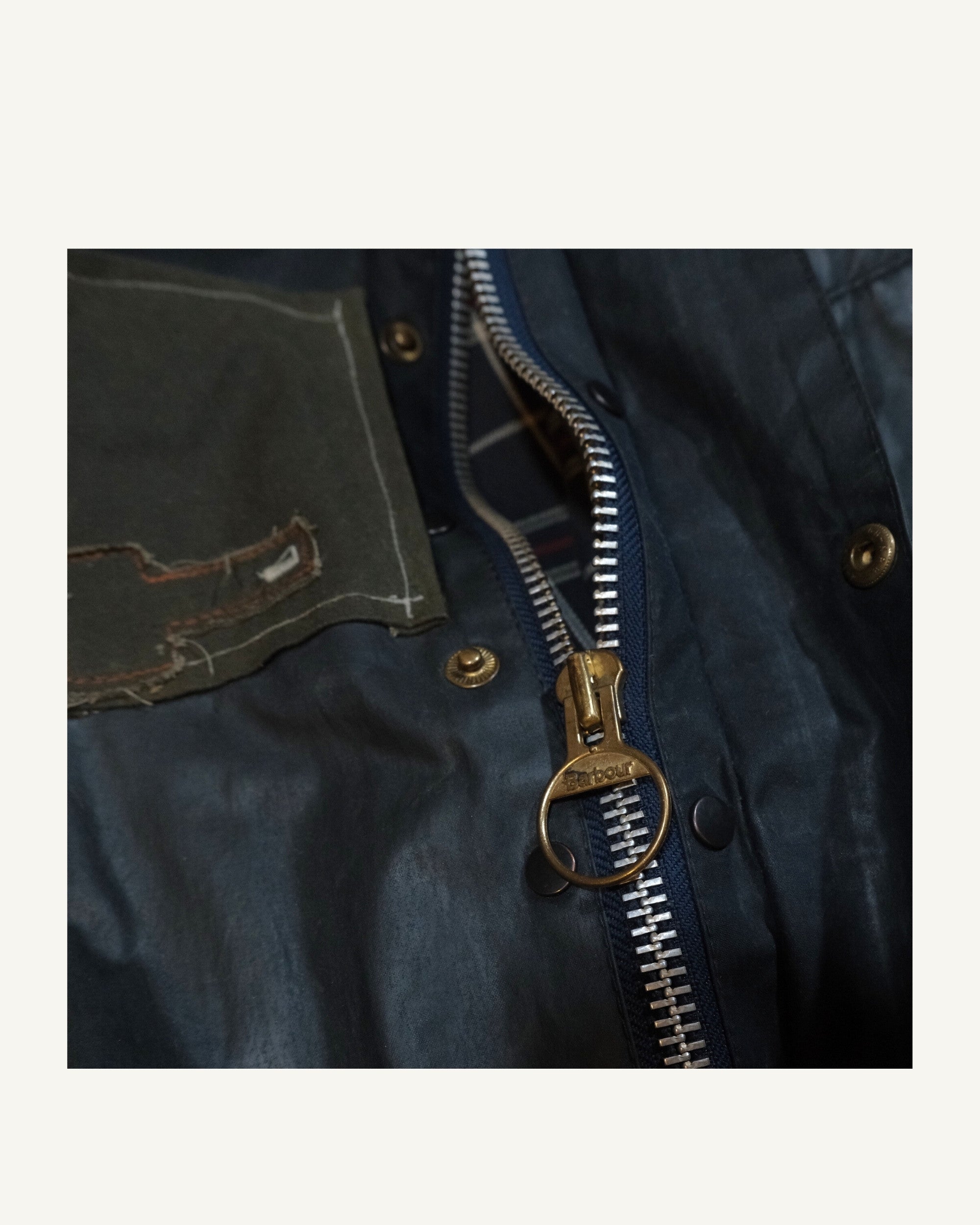 Barbour Bedale Navy Upcycled con Tessuto da Poncho WWII | PHENOMENA