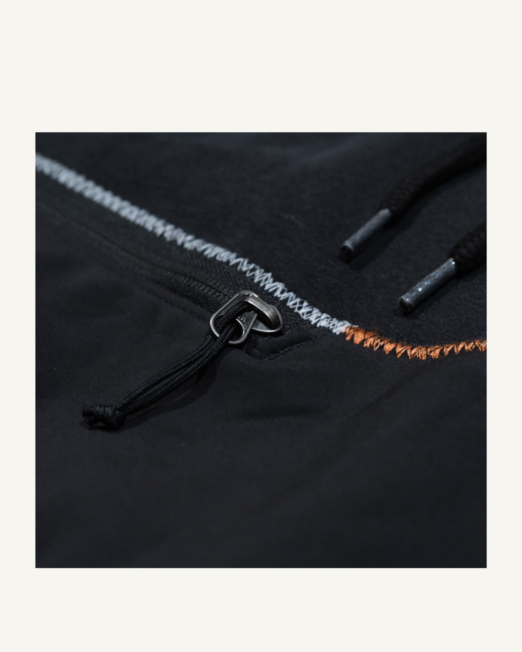 PHENOMENA SUPPLY N.3 — Felpa Carhartt Upcycled con tasca tecnica