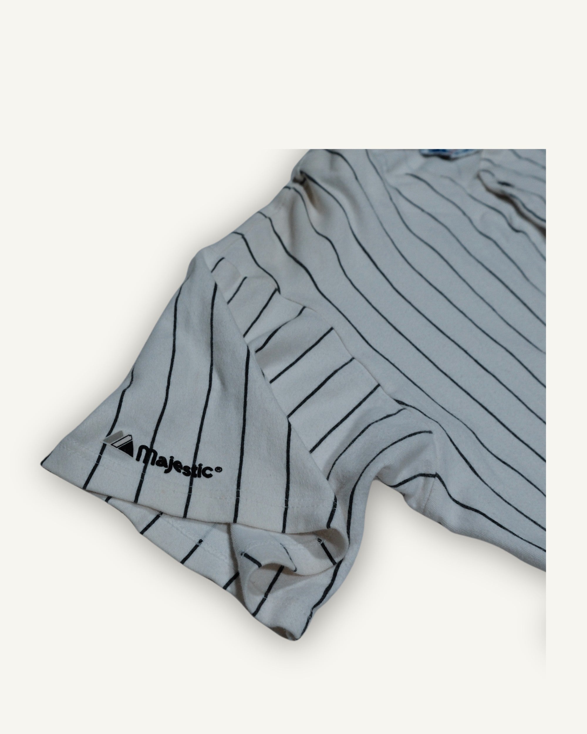 Camicia baseball Majestic MLB a righe con applicazione “X” – Made in USA