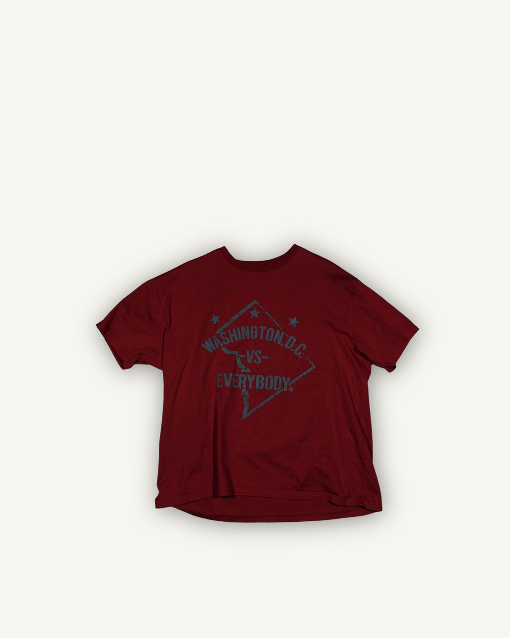 T-shirt Washington D.C. “VS Everybody” rossa – grafica USA