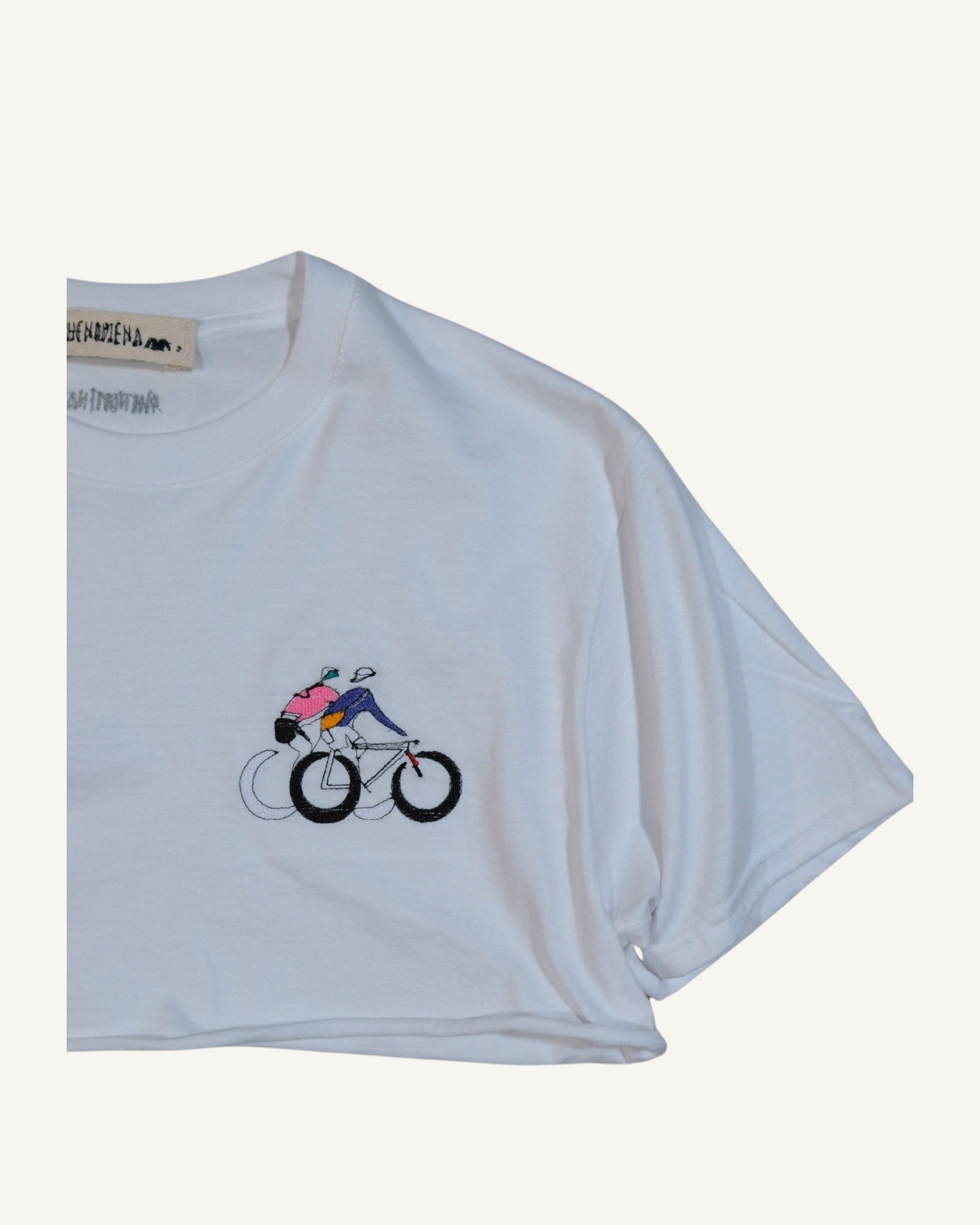 T-shirt cropped PHENOMENA bianca con ricamo cycling